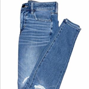 American Eagle size 2 regular hi rise dream jean